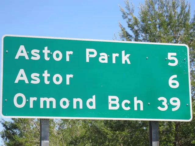 $182,900 | 18415 Southeast 58th Place, Ocklawaha, FL 32179