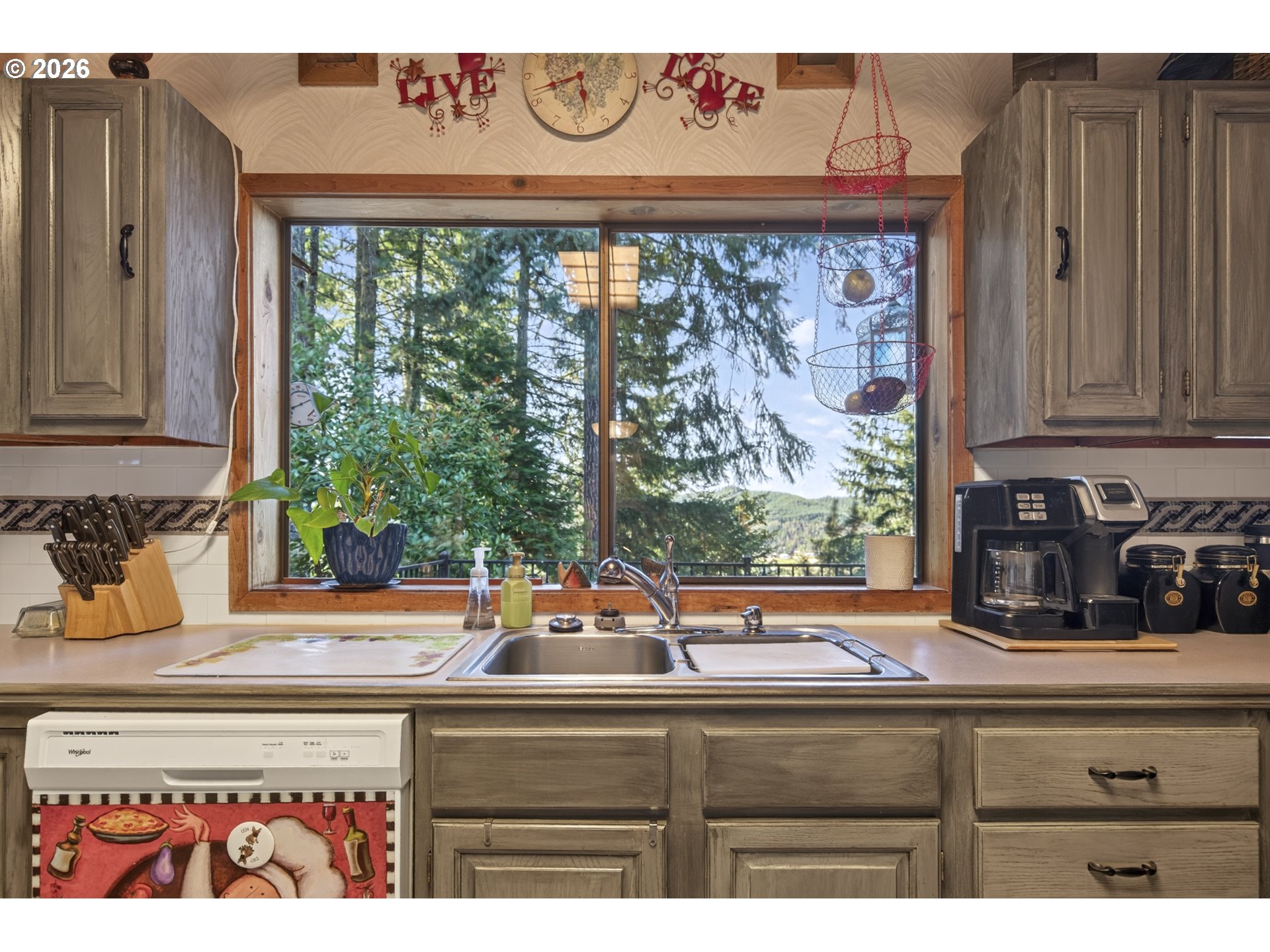 1823 Ridge Water Drive Sutherlin, OR 97479 - Photo 17 of 48