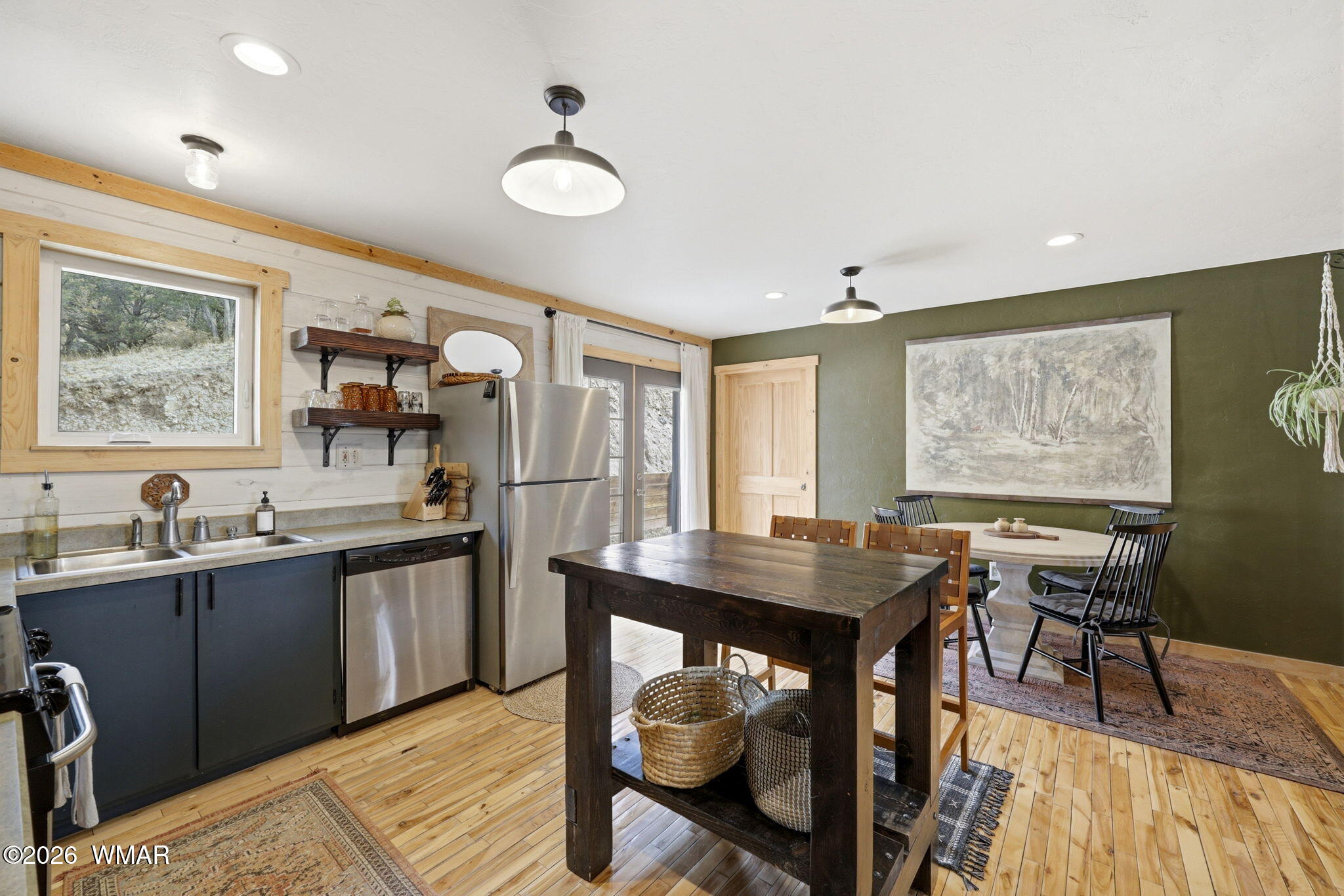 15 Co Road Nutrioso, AZ 85932 - Photo 20 of 46 a view of a kitchen area