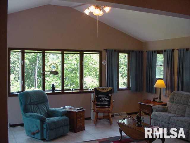 8214 158th Street West Taylor Ridge, IL 61284 - Photo 4 of 8