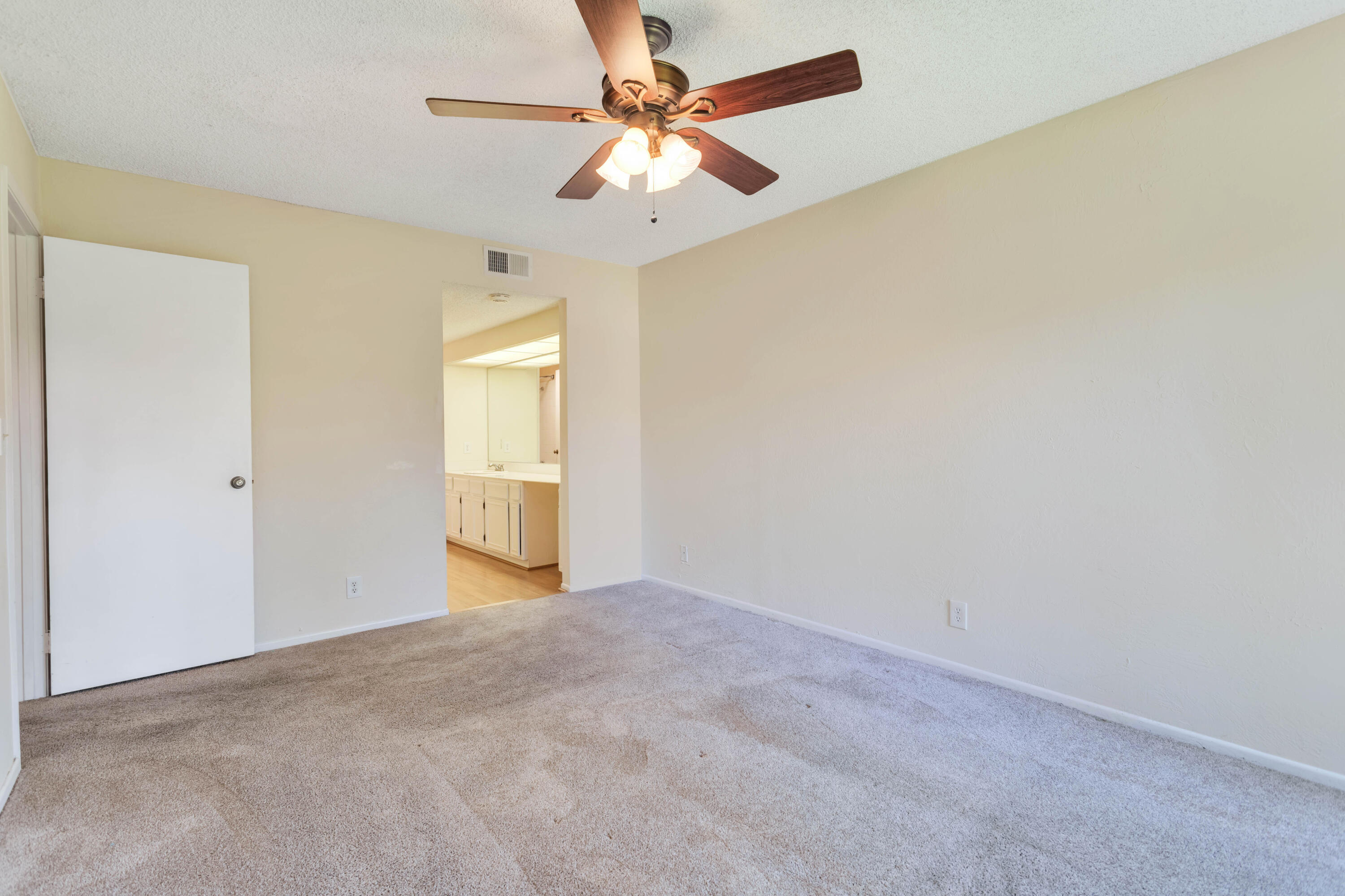 1050 Ramon Road, Unit 113 Palm Springs, CA 92264 - Photo 24 of 53 16
