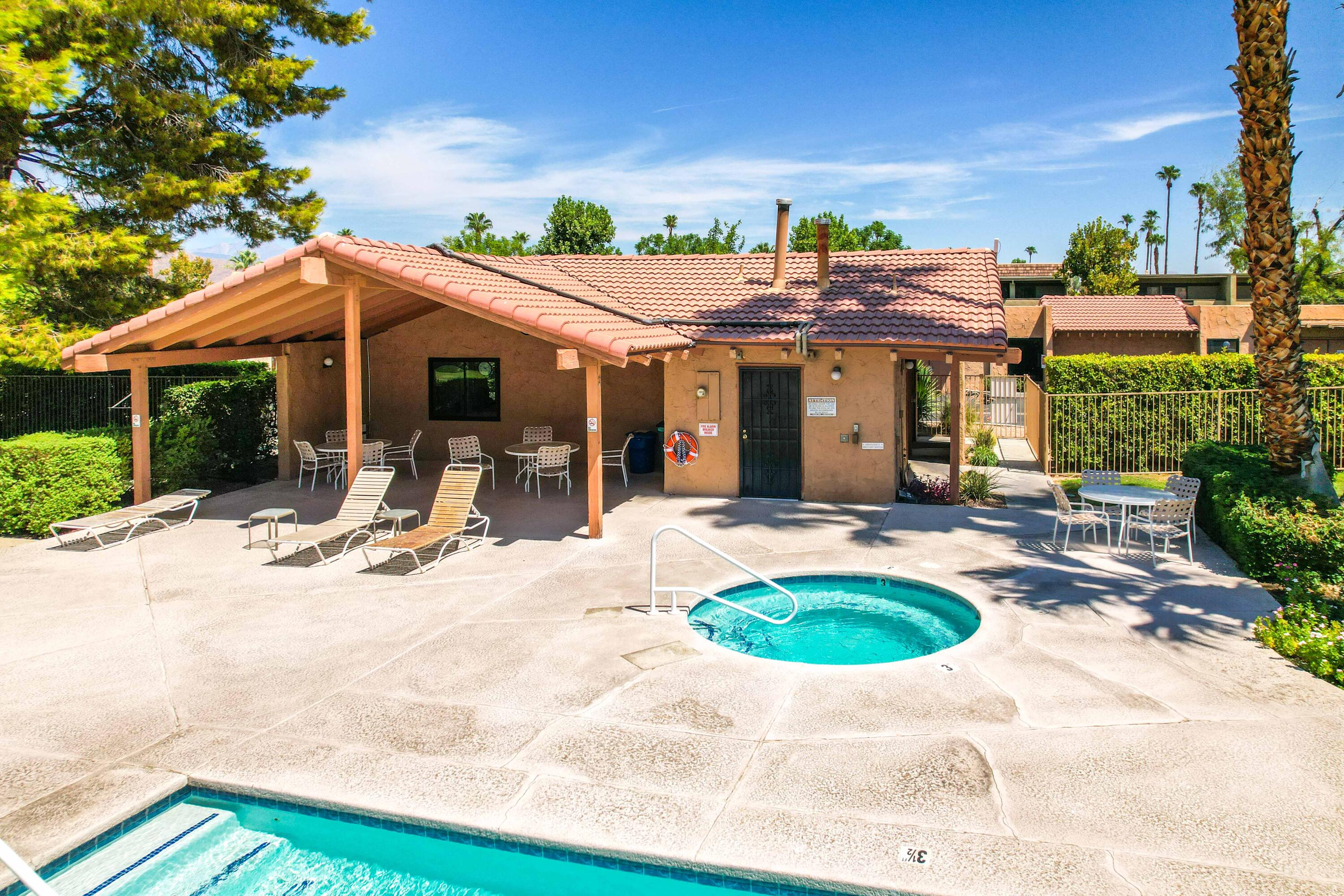 1050 Ramon Road, Unit 113 Palm Springs, CA 92264 - Photo 40 of 53 35