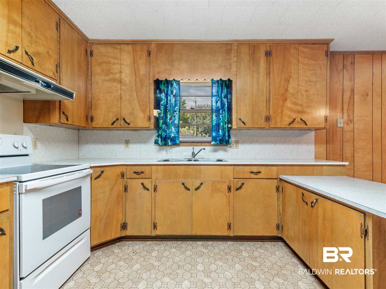 106 South Beech Street Foley, AL 36535 - Photo 39 of 49 108 Kitchen