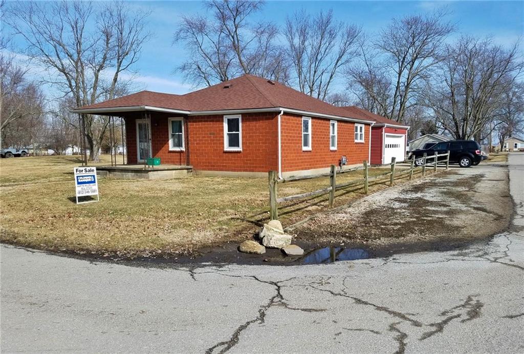 445 Patterson Road Columbus, IN 47203 - Photo 1 of 12 Gallery Image 1
