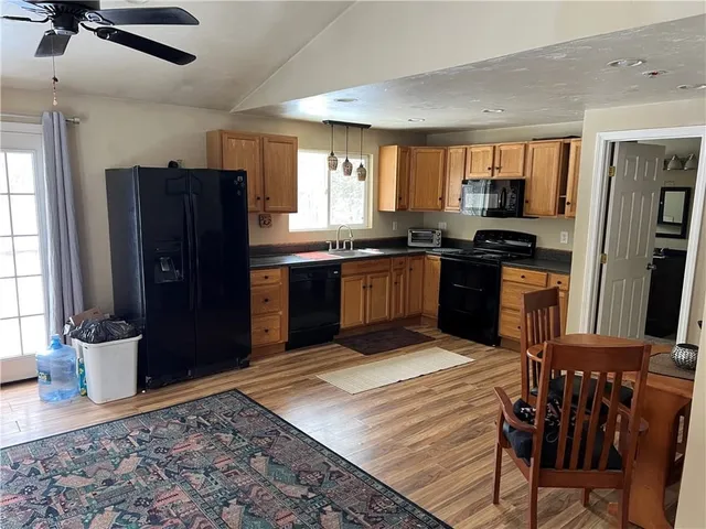 $2,300 | Diamond Hill, Cumberland, RI 02864