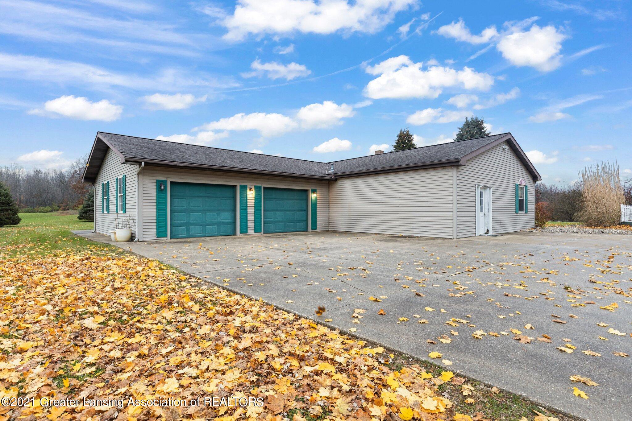 629 Meachem Road Battle Creek, MI 49017 - Photo 8 of 58 8-web-or-mls-1P6A9546