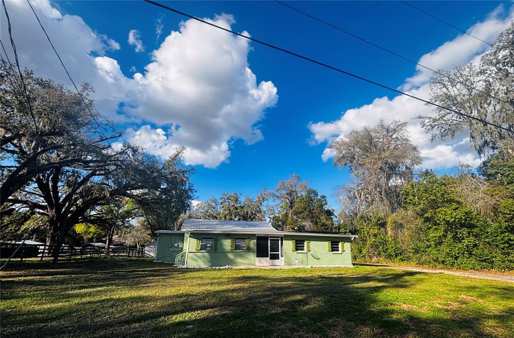 34723 Missionary Road Dade City, FL 33525 - Photo 3 of 36