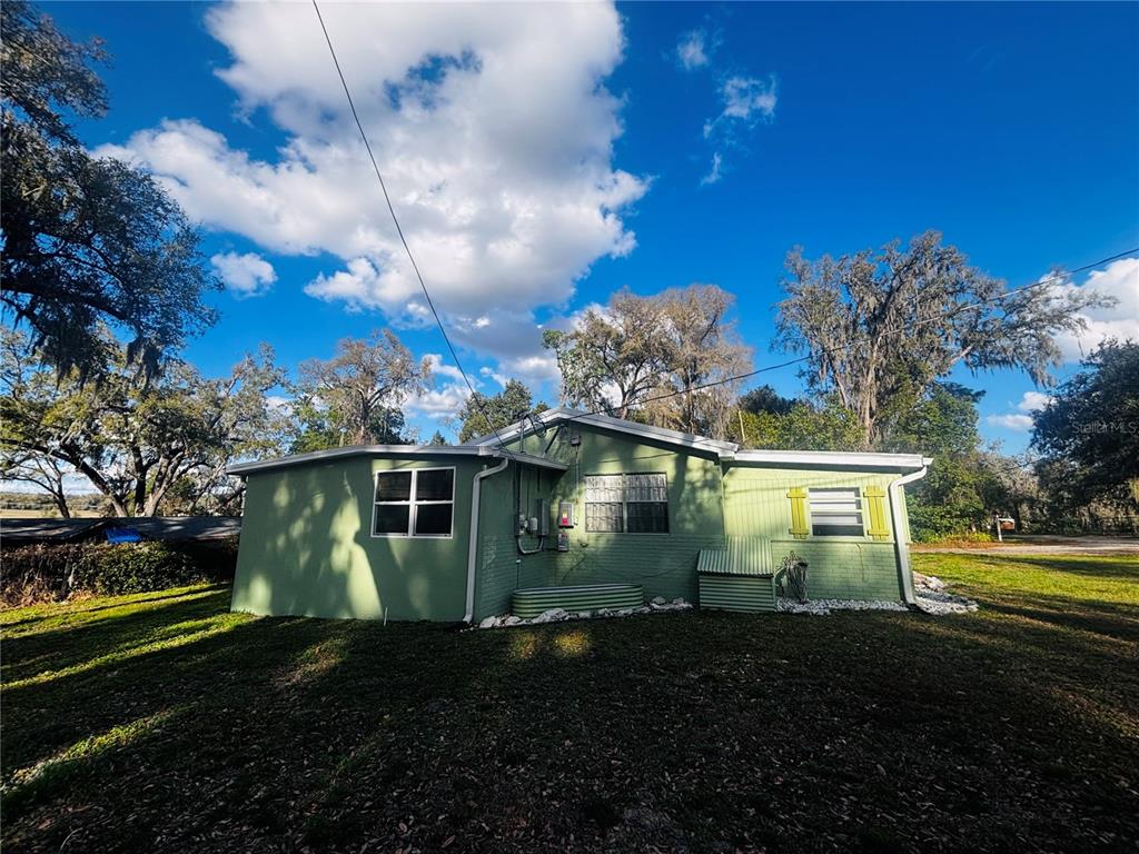 34723 Missionary Road Dade City, FL 33525 - Photo 5 of 36