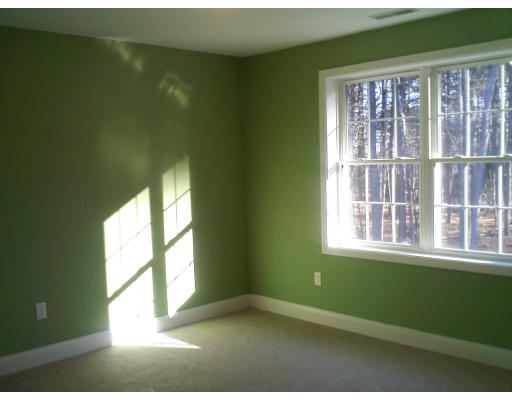 1 Clement Rd/1560 Mammoth Road Dracut, MA 01826 - Photo 12 of 12