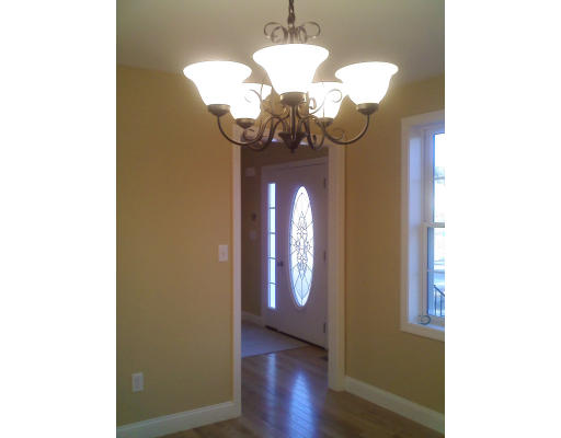 1 Clement Rd/1560 Mammoth Road Dracut, MA 01826 - Photo 10 of 12