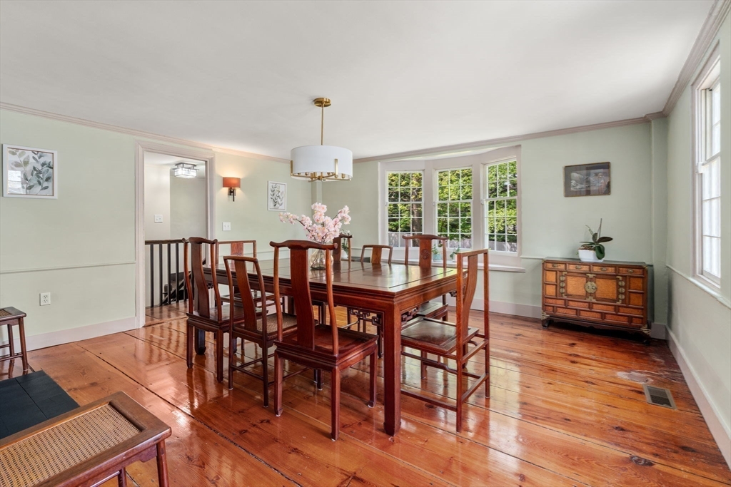 391 Dedham Street Newton, MA 02459 - Photo 12 of 29