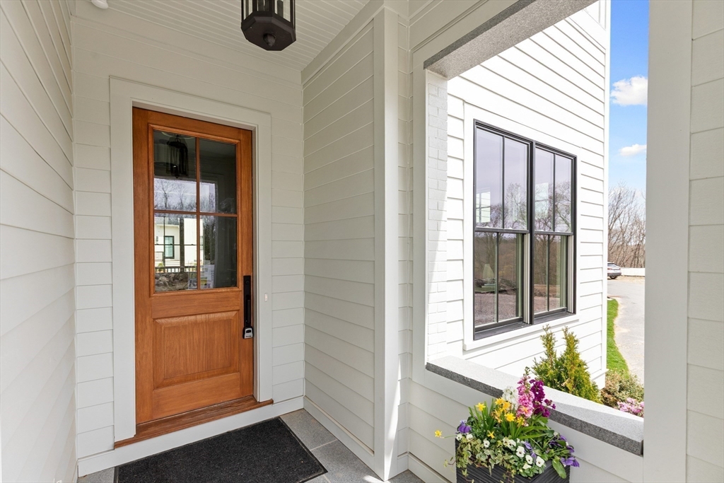 8 Common Court, Unit 8 Lexington, MA 02421 - Photo 4 of 34