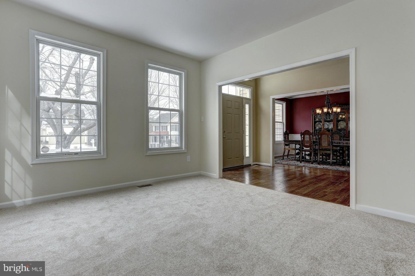 6445 River Run Columbia, MD 21044 - Photo 5 of 30 Formal Living Room