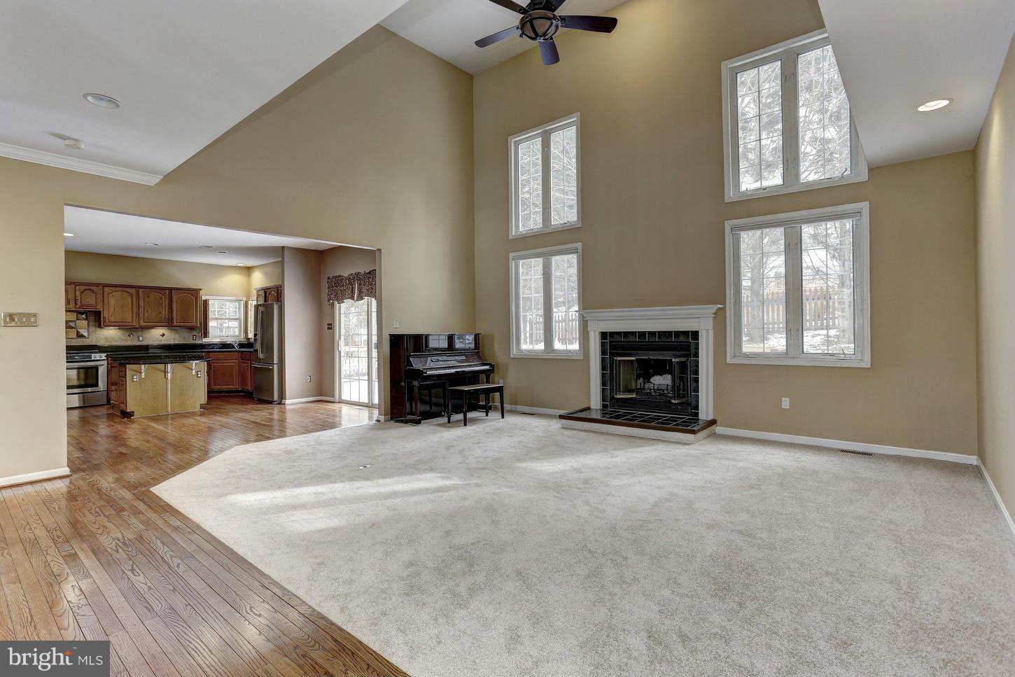 6445 River Run Columbia, MD 21044 - Photo 8 of 30 Family Room