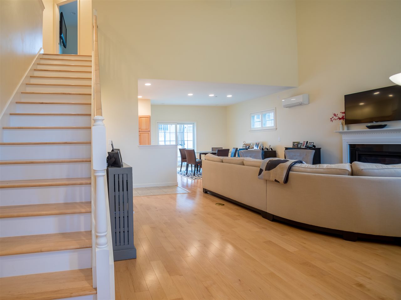 8 Stonehurst Common, Unit 8 Hanover, NH 03755 - Photo 5 of 20 Gallery Image 5