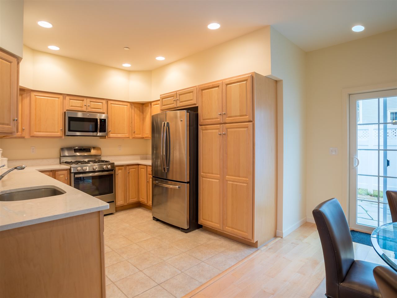8 Stonehurst Common, Unit 8 Hanover, NH 03755 - Photo 7 of 20 Gallery Image 7