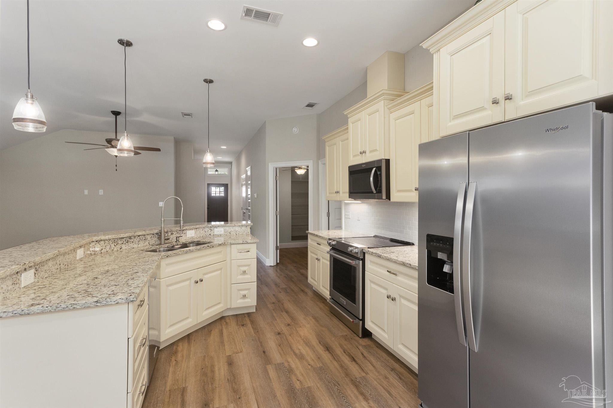 1530 Stanford Road Gulf Breeze, FL 32563 - Photo 17 of 49