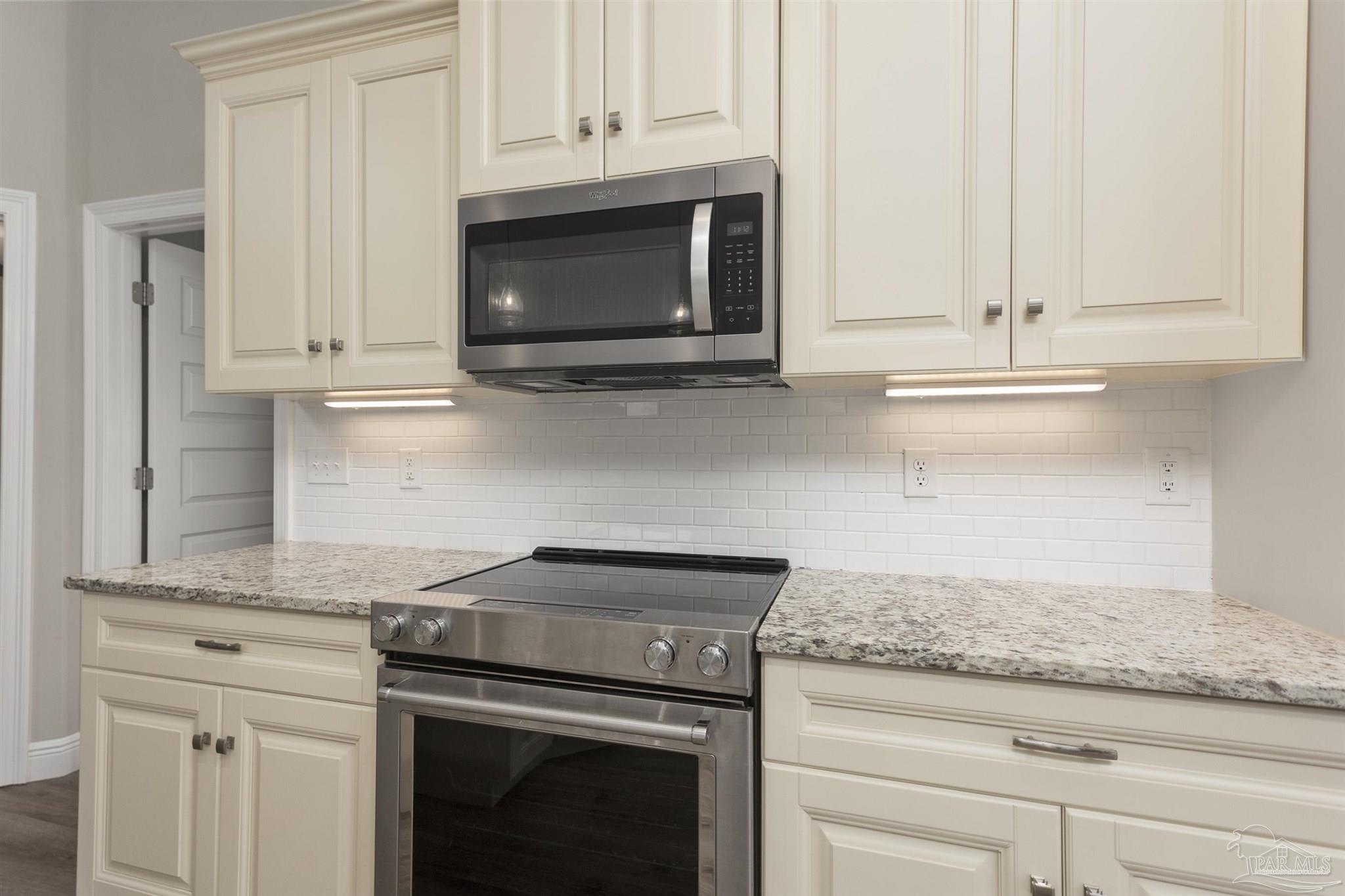 1530 Stanford Road Gulf Breeze, FL 32563 - Photo 19 of 49