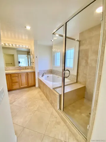 $2,100,000 | 1326 Caminito Arriata, La Jolla, CA 92037