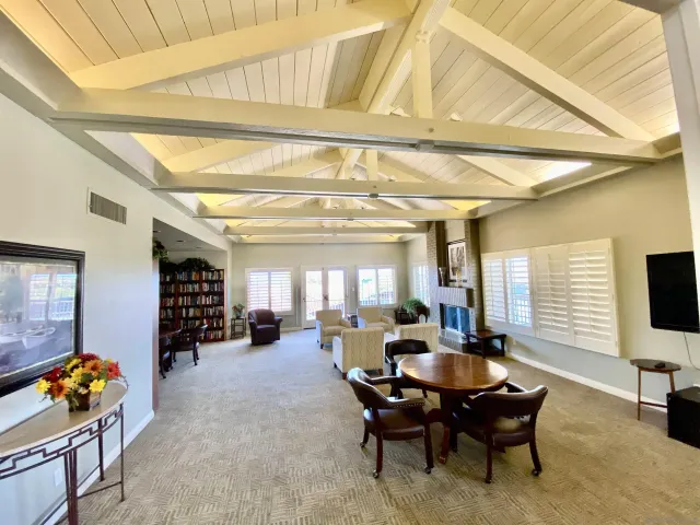 $2,100,000 | 1326 Caminito Arriata, La Jolla, CA 92037