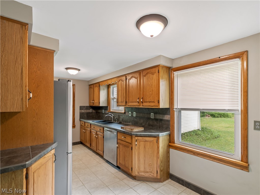 15756 Valley View Road Doylestown, OH 44230 - Photo 8 of 34 Gallery Image 8