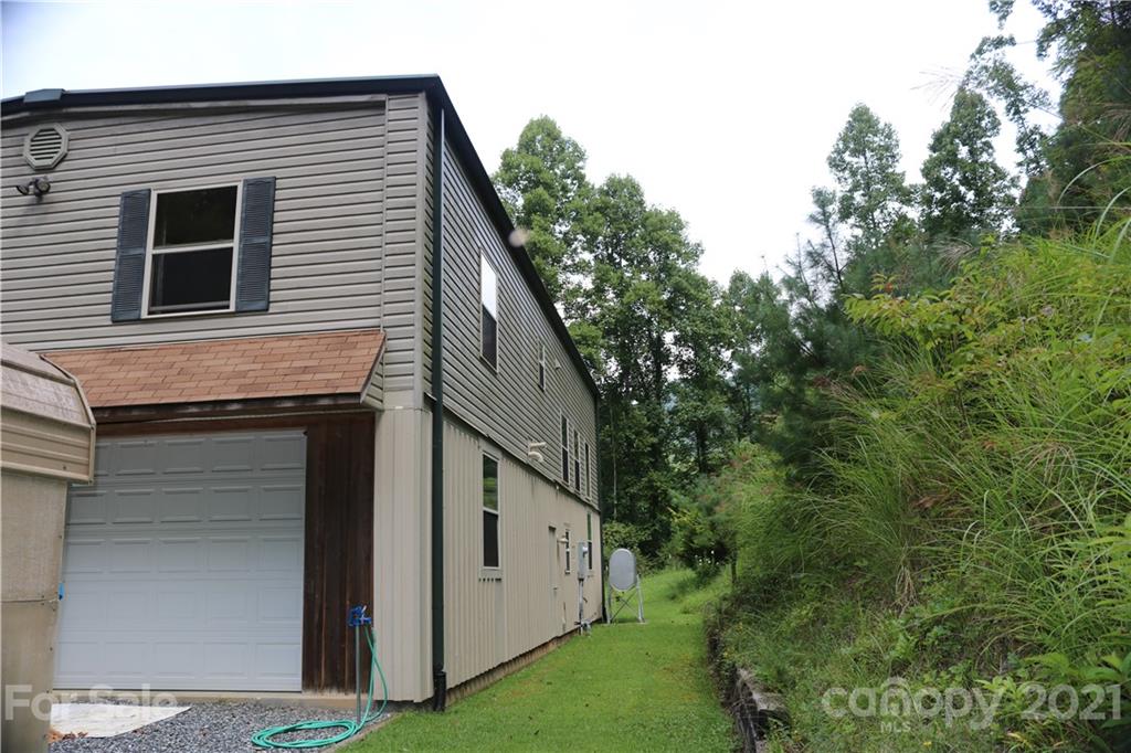 152 Arrington Branch Road Marshall, NC 28753 - Photo 19 of 40 Gallery Image 19