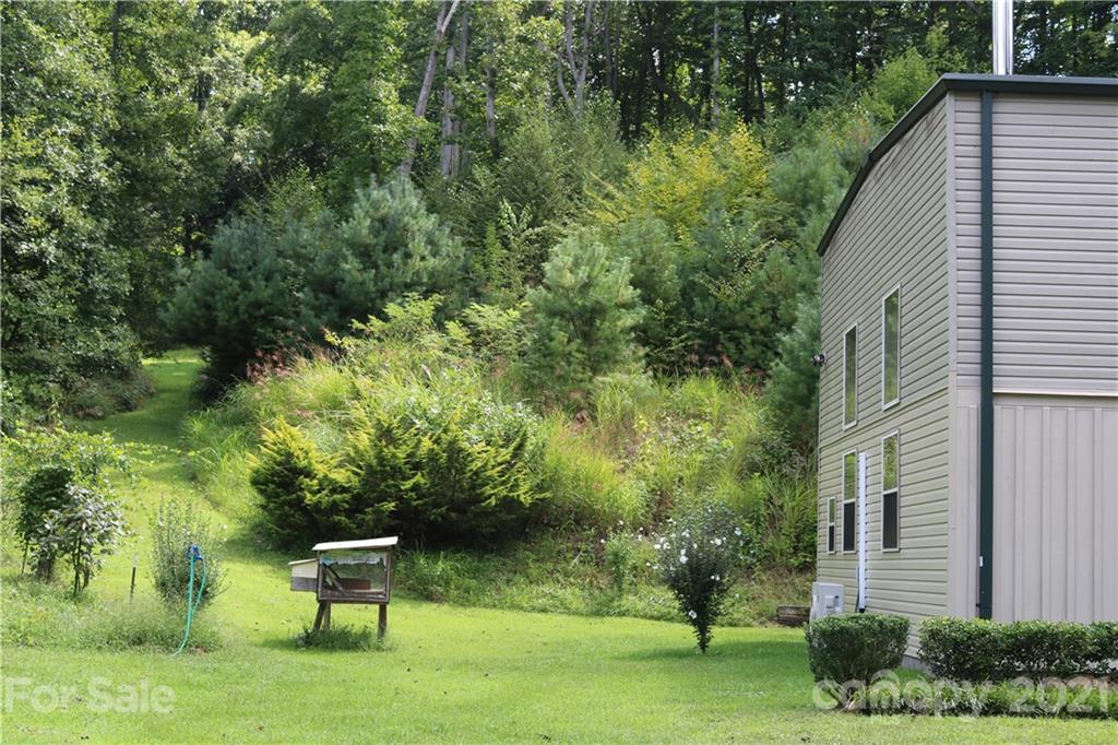 152 Arrington Branch Road Marshall, NC 28753 - Photo 21 of 40 Gallery Image 21