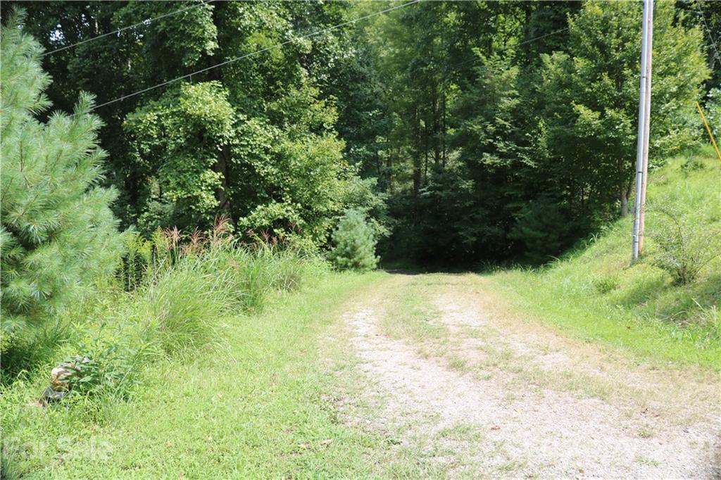 152 Arrington Branch Road Marshall, NC 28753 - Photo 35 of 40 Gallery Image 35