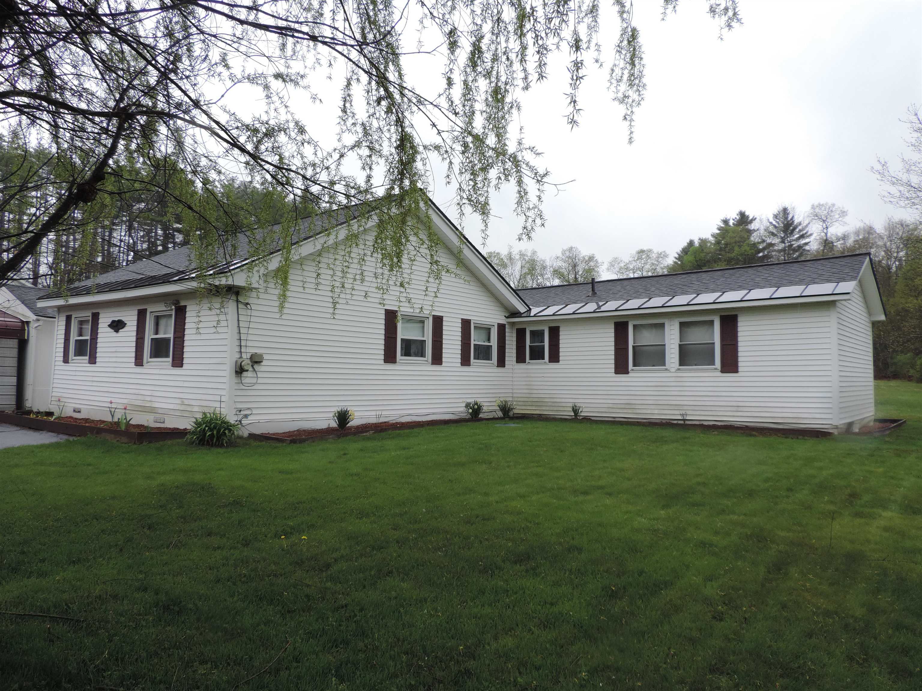 1002 Langdon Road Charlestown, NH 03603 - Photo 3 of 26