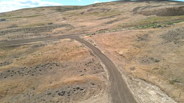 $249,000 | 210 Banks Lake Road, Unit 99115, Coulee City, WA 99115