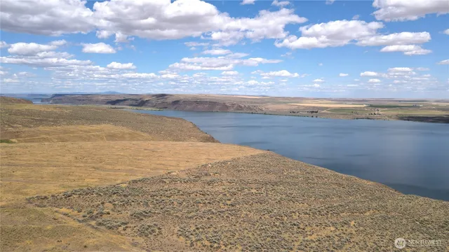 $249,000 | 210 Banks Lake Road, Unit 99115, Coulee City, WA 99115