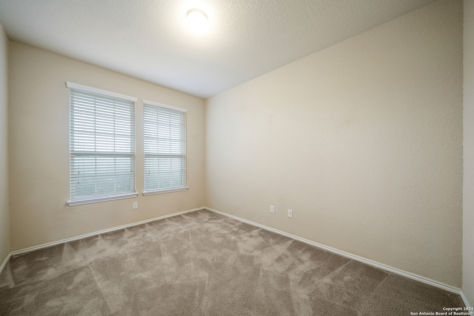 2415 Camberly View Converse, TX 78109 - Photo 6 of 30