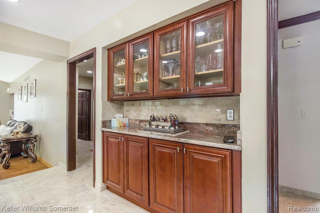 1856 Bromley Lane Rochester Hills, MI 48306 - Photo 12 of 41