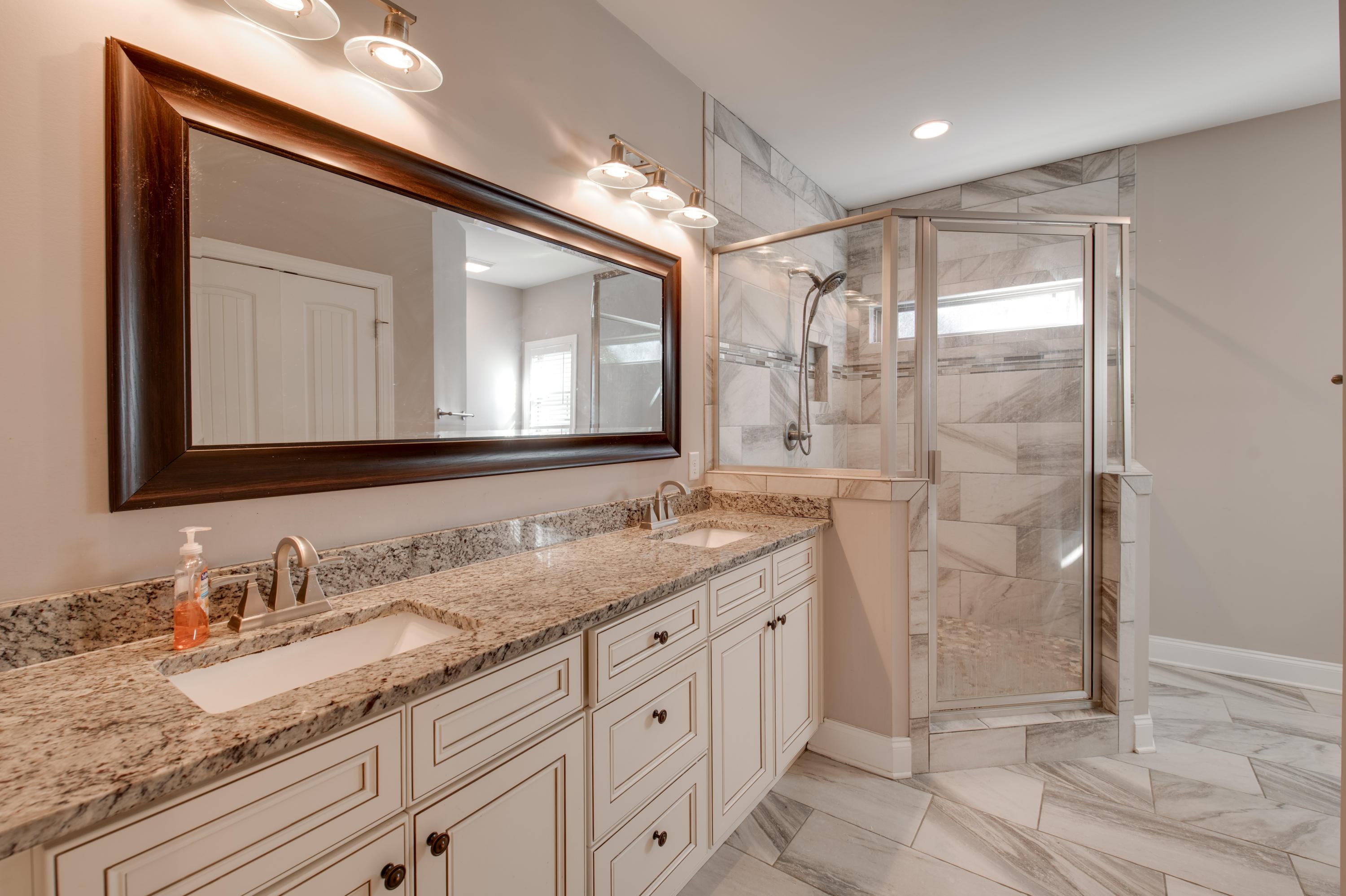 8910 Fuller Road Chattanooga, TN 37421 - Photo 19 of 37 D85_5835