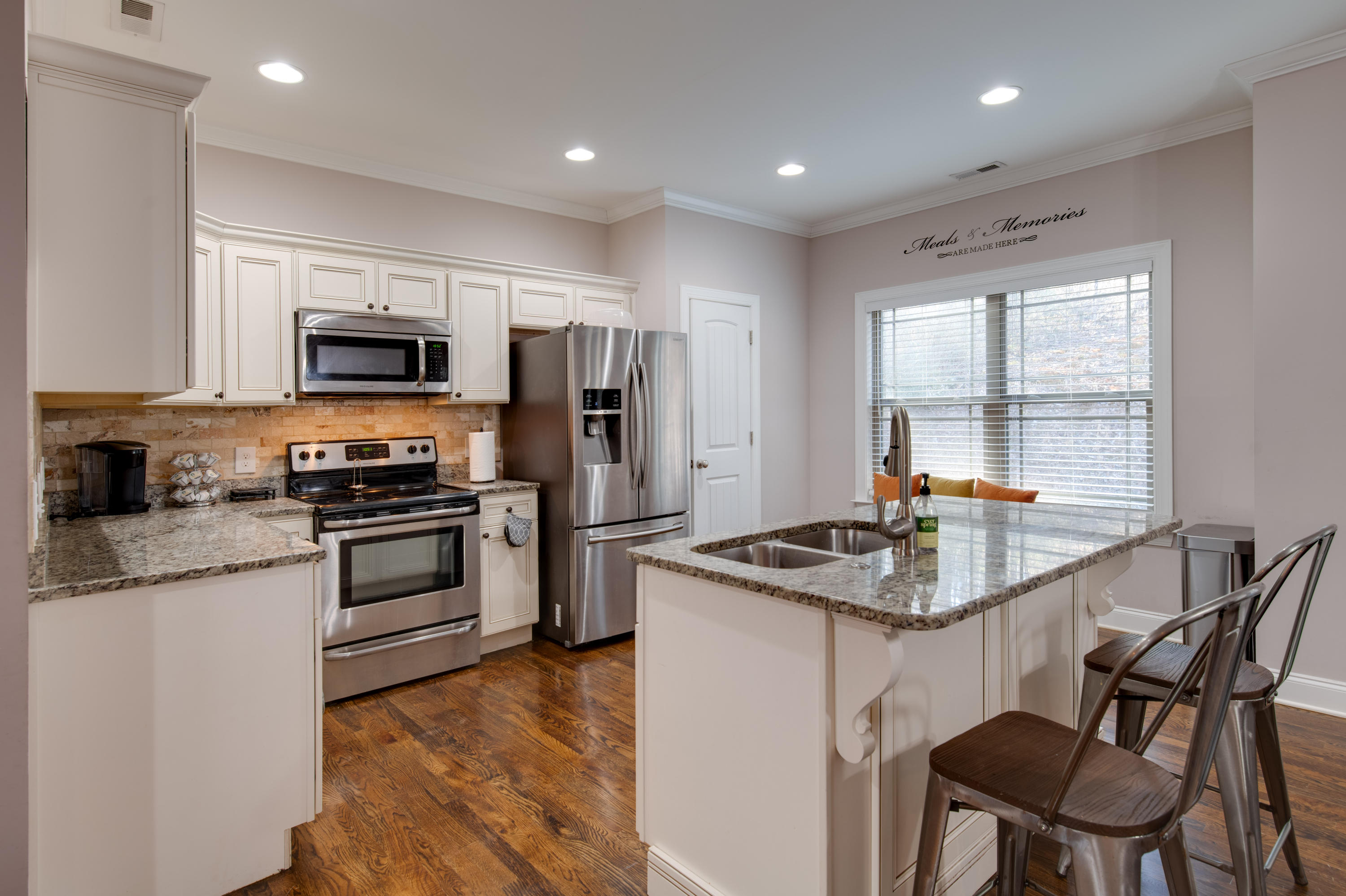 8910 Fuller Road Chattanooga, TN 37421 - Photo 5 of 37 D85_5856