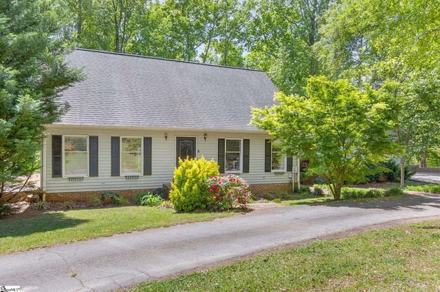 $369,500 | 204 Garner Road, Pickens, SC 29671