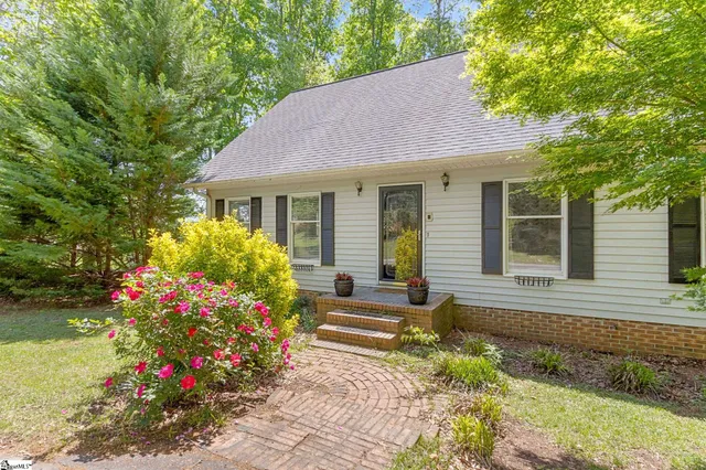 $369,500 | 204 Garner Road, Pickens, SC 29671