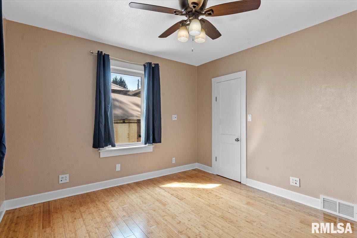 2061 North 20th Street Springfield, IL 62702 - Photo 14 of 37 Gallery Image 14