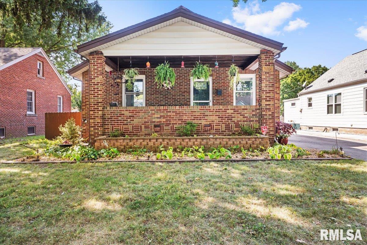 2061 North 20th Street Springfield, IL 62702 - Photo 2 of 37 Gallery Image 2