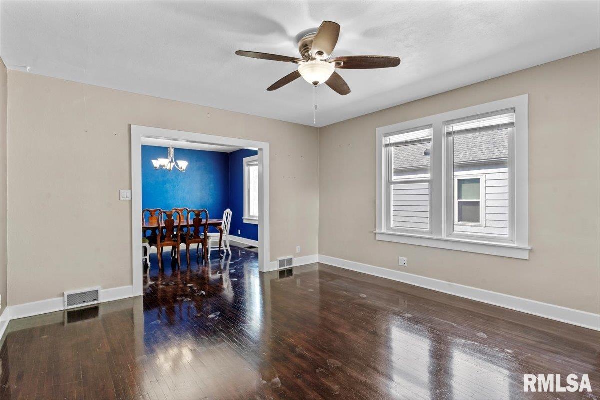 2061 North 20th Street Springfield, IL 62702 - Photo 6 of 37 Gallery Image 6