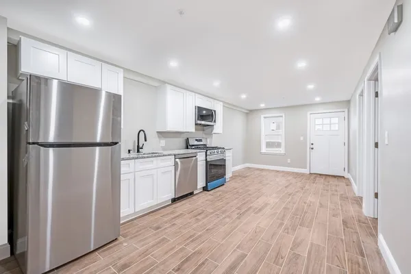 $3,150 | 25 Buckley Street, Unit B, Quincy, MA 02169