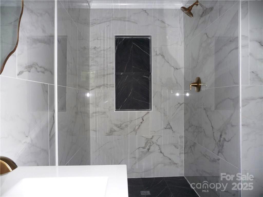 384 New River Heights Road, Unit 12 Boone, NC 28607 - Photo 20 of 30 a bathroom with a shower