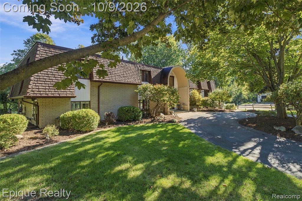1570 Lomond Lane Rochester Hills, MI 48309 - Photo 2 of 64 Gallery Image 2