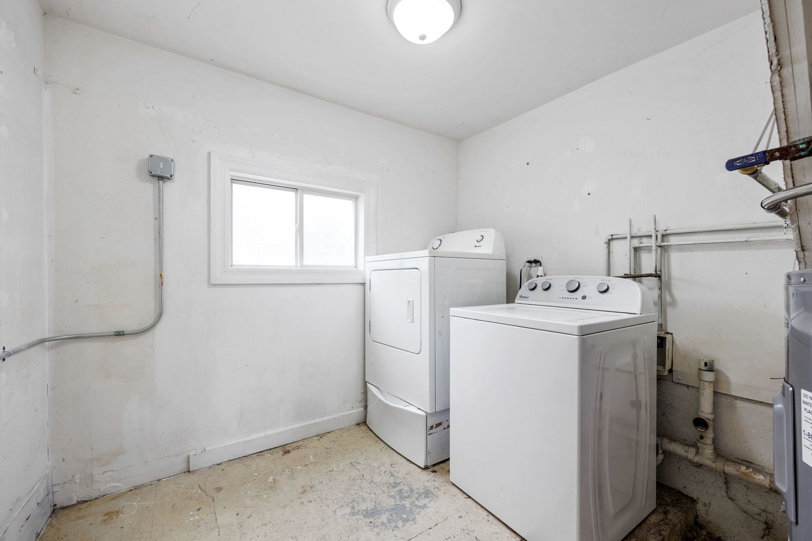 14 Deerpath Road Lake In The Hills, IL 60156 - Photo 19 of 30 a utility room with dryer and washer