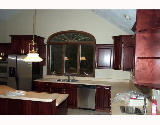 302 Dutchtown Road Butler, PA 16002 - Photo 5 of 8 Kitchen.