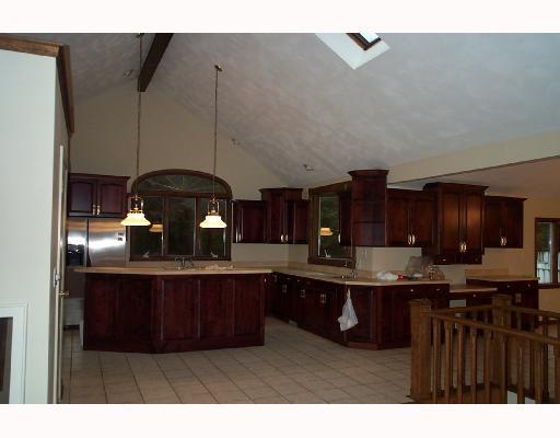 302 Dutchtown Road Butler, PA 16002 - Photo 6 of 8 Kitchen.
