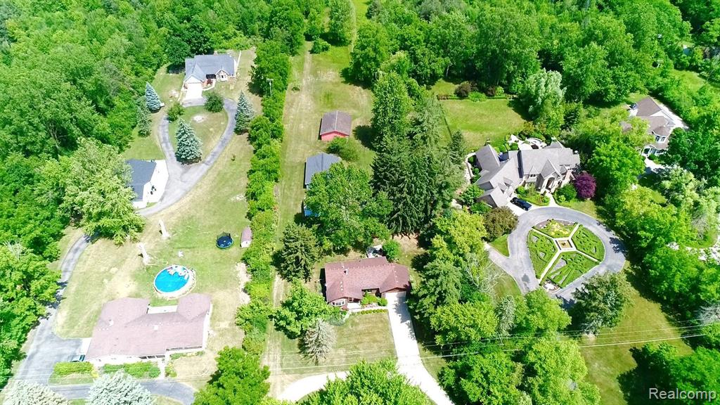 46210 West 11 Mile Road Novi, MI 48374 - Photo 21 of 97