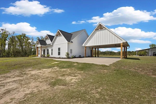 $460,000 | 371 Northeast Catnip Way, Madison, FL 32340