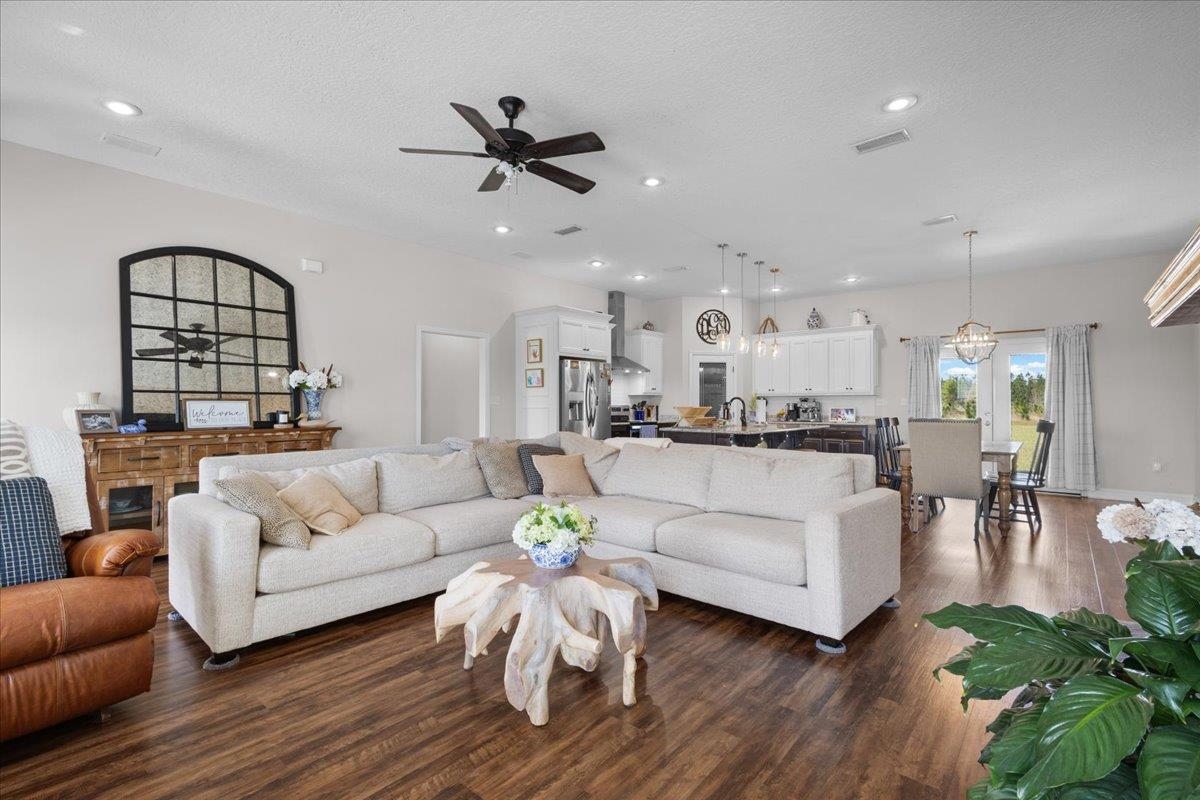 371 Northeast Catnip Way Madison, FL 32340 - Photo 7 of 37