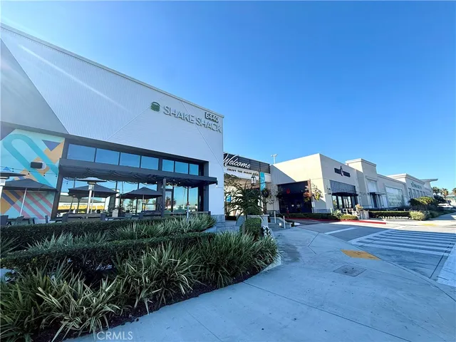 $3,150 | 9116 Marina Pacifica Drive North, Long Beach, CA 90803